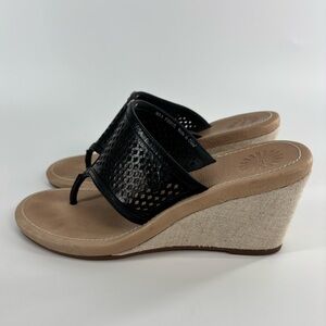 Ugg Solena leather wedge sandals black 9.5 *Runs small, fits like an 8